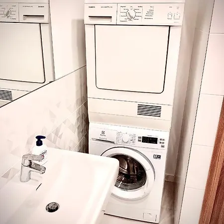 New Cozy In City Center
